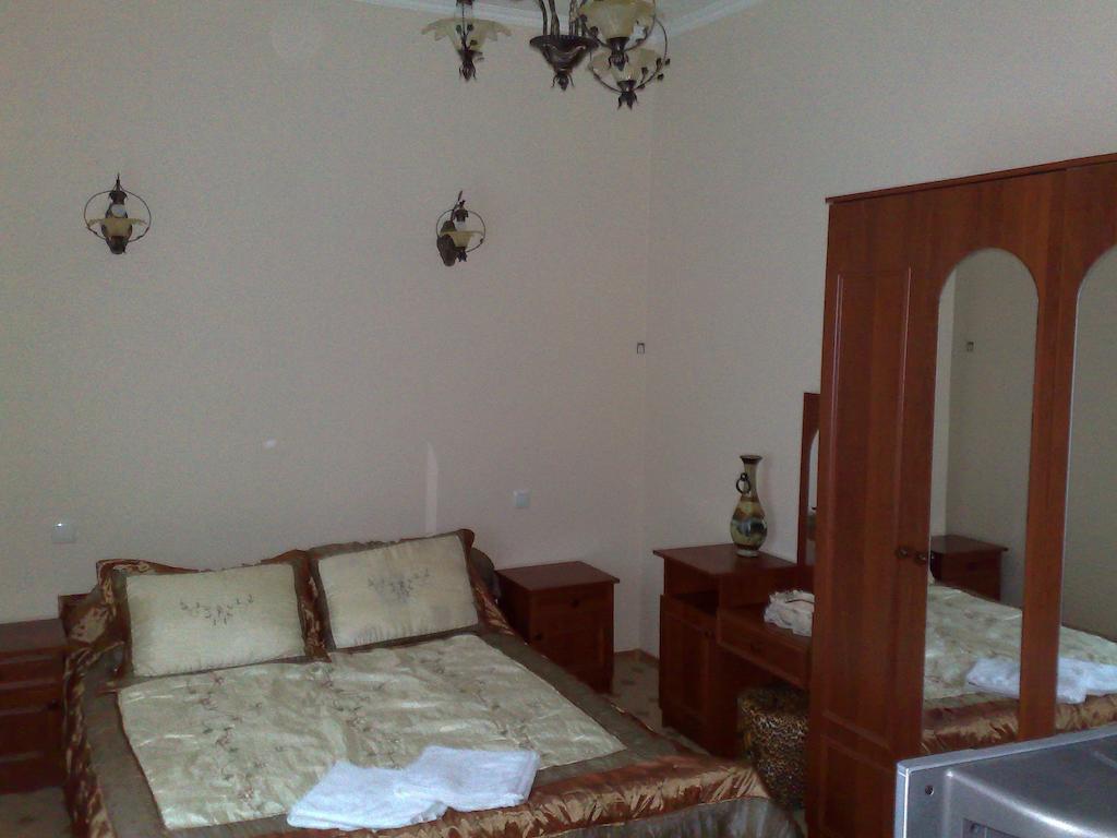 Ekaterininskaya Apartments Одеса Стая снимка